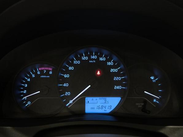 Toyota Corolla XI (E160 E170 E180) Рестайлинг 1 с пробегом 2018 года, цена 1 699 000 рублей, 168418 км, седан, Автокод Объявления