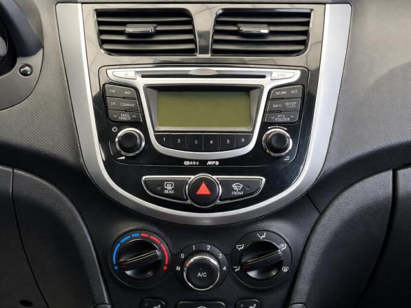 Hyundai Solaris I с пробегом 2011 года, цена 717 000 рублей, 191393 км, хэтчбек, Автокод Объявления