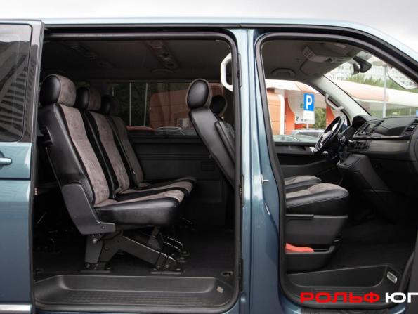 Volkswagen Caravelle T6 с пробегом 2018 года, цена 3 780 000 рублей, 105443 км, минивэн, Автокод Объявления