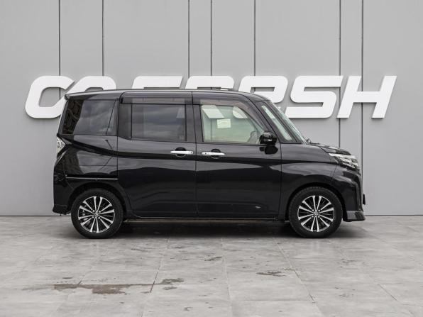 Toyota Roomy I Рестайлинг с пробегом 2020 года, цена 1 580 000 рублей, 13008 км, микровэн, Автокод Объявления