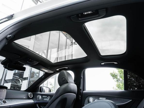 Mercedes-Benz E-Класс AMG V (W213) Рестайлинг с пробегом 2023 года, цена 9 350 000 рублей, 29904 км, седан, Автокод Объявления