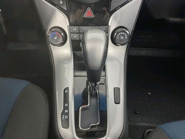 Chevrolet Cruze I Рестайлинг с пробегом 2013 года, цена 750 000 рублей, 128795 км, хэтчбек, Автокод Объявления