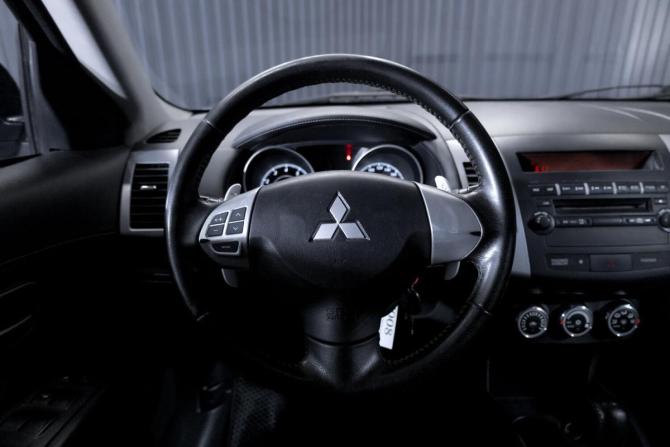 Mitsubishi Outlander II Рестайлинг с пробегом 2012 года, цена 1 039 000 рублей, 297000 км, внедорожник, Автокод Объявления