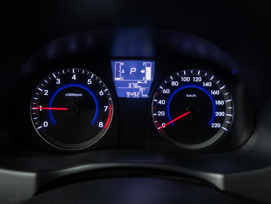 Hyundai Solaris I Рестайлинг Санкт-Петербург  - изображение 12