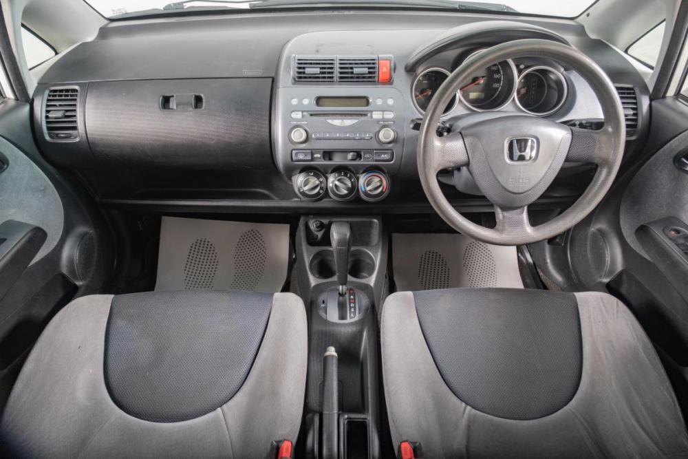 Honda Fit I Томск  - изображение 11