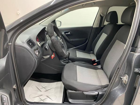 Volkswagen Polo V с пробегом 2010 года, цена 399 000 рублей, 228991 км, седан, Автокод Объявления
