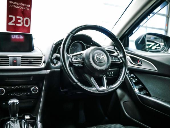 Mazda Axela III Рестайлинг с пробегом 2019 года, цена 1 550 000 рублей, 99293 км, хэтчбек, Автокод Объявления