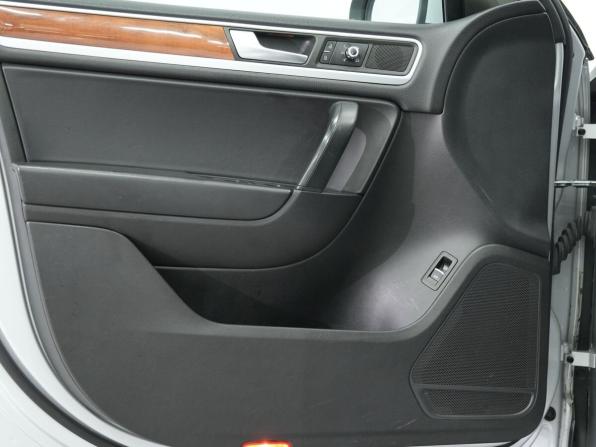 Volkswagen Touareg II с пробегом 2010 года, цена 2 300 000 рублей, 256372 км, внедорожник, Автокод Объявления