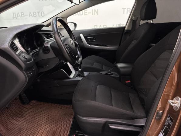 Kia Ceed II Рестайлинг с пробегом 2015 года, цена 990 000 рублей, 184000 км, универсал, Автокод Объявления