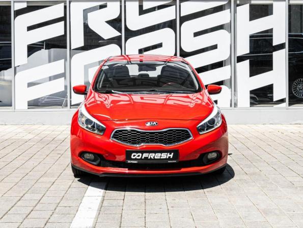 Kia Ceed II с пробегом 2015 года, цена 1 169 000 рублей, 137863 км, хэтчбек, Автокод Объявления