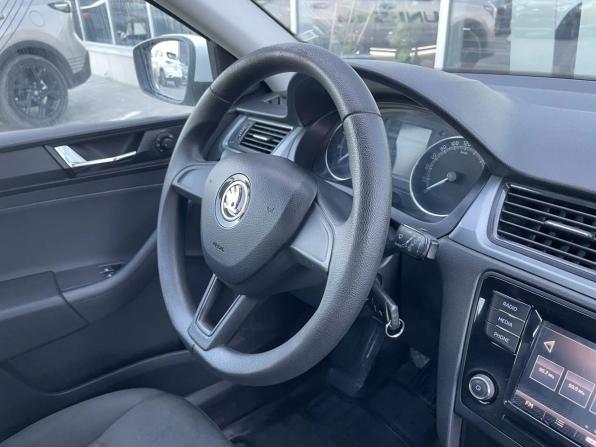 Skoda Rapid I Рестайлинг с пробегом 2019 года, цена 1 340 000 рублей, 186000 км, лифтбек, Автокод Объявления