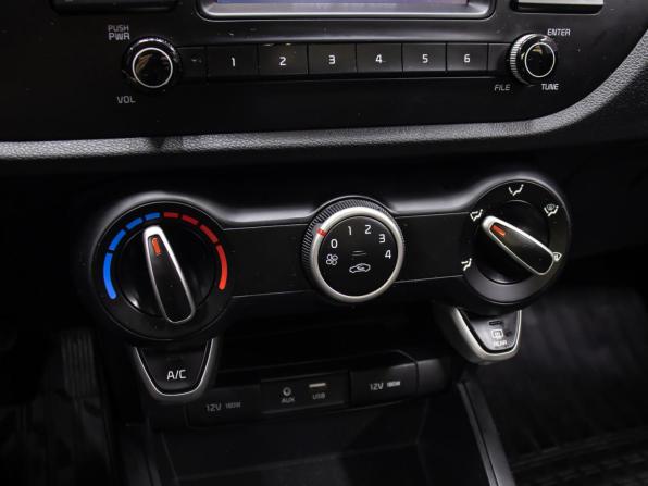 Kia Rio IV с пробегом 2017 года, цена 1 449 000 рублей, 35130 км, седан, Автокод Объявления