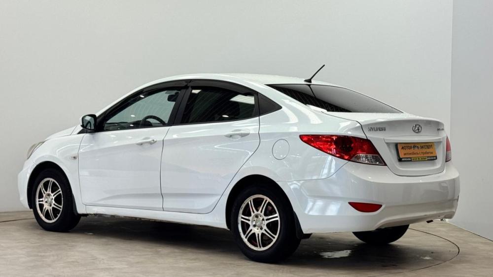 Hyundai Solaris I Киров  - изображение 3