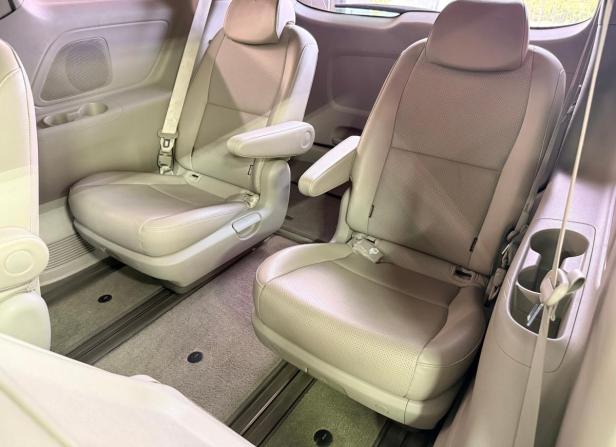 Kia Carnival III с пробегом 2018 года, цена 2 640 000 рублей, 135713 км, минивэн, Автокод Объявления
