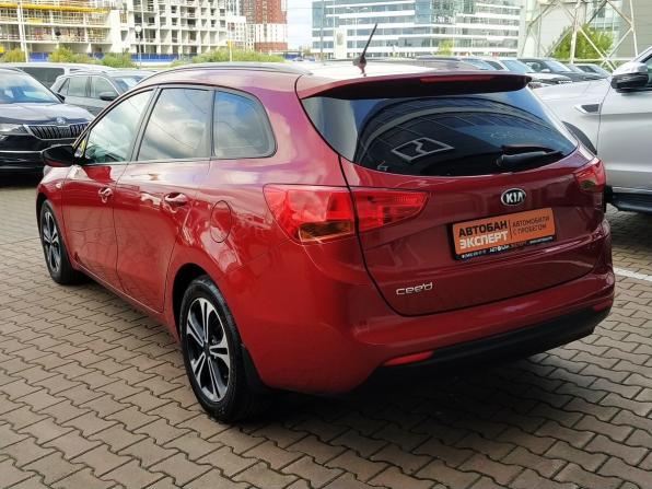 Kia Ceed II с пробегом 2015 года, цена 1 099 000 рублей, 197943 км, универсал, Автокод Объявления