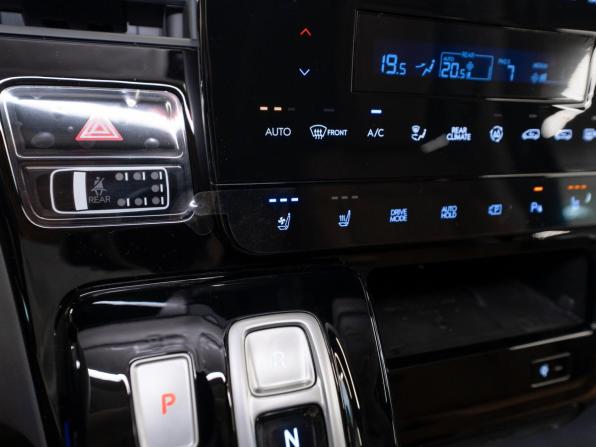 Hyundai Staria I с пробегом 2025 года, цена 8 600 000 рублей, 2846 км, минивэн, Автокод Объявления