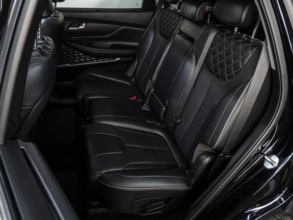 Hyundai Santa Fe IV Рестайлинг с пробегом 2023 года, цена 5 099 000 рублей, 30739 км, внедорожник, Автокод Объявления