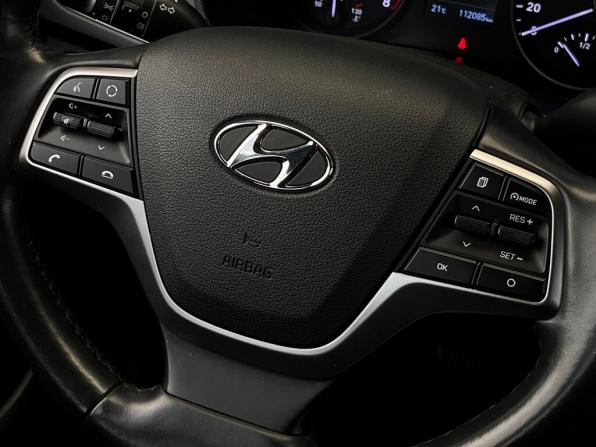 Hyundai Solaris II с пробегом 2019 года, цена 1 382 600 рублей, 112085 км, седан, Автокод Объявления