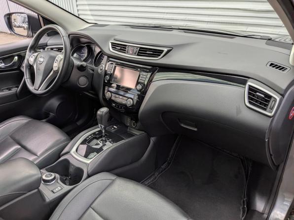 Nissan Qashqai II с пробегом 2015 года, цена 1 685 000 рублей, 110446 км, внедорожник, Автокод Объявления