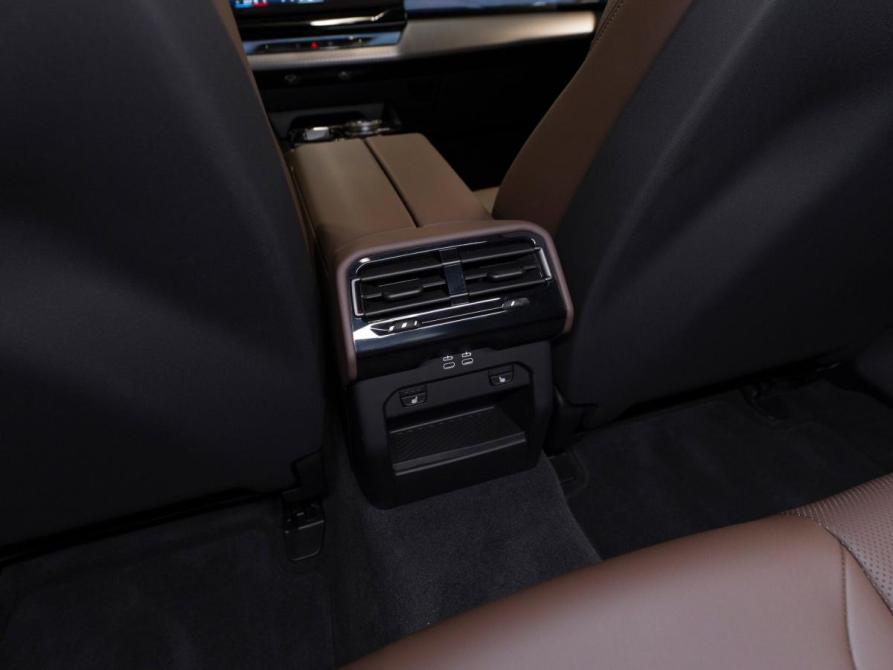 BMW 5 серии VIII (G60/G61/G68) Москва  - изображение 24