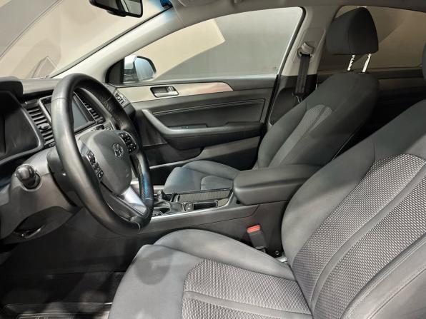 Hyundai Sonata VII (LF) Рестайлинг с пробегом 2017 года, цена 1 519 000 рублей, 102850 км, седан, Автокод Объявления