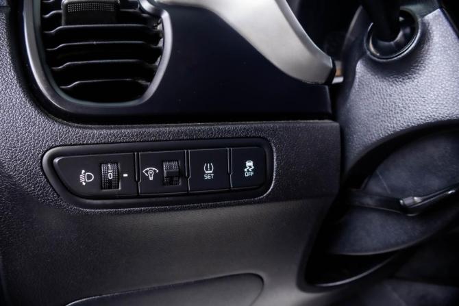 Kia Rio IV Рестайлинг с пробегом 2022 года, цена 1 719 000 рублей, 74000 км, седан, Автокод Объявления