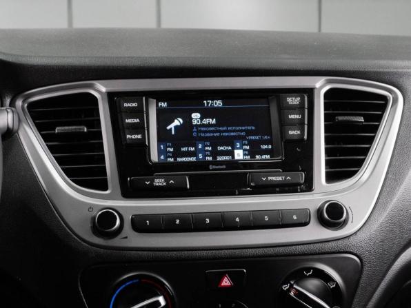 Hyundai Solaris II Рестайлинг с пробегом 2020 года, цена 1 609 000 рублей, 75965 км, седан, Автокод Объявления