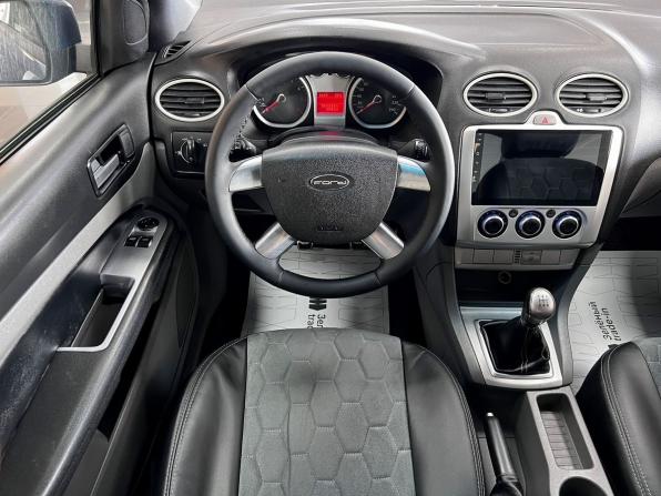Ford Focus II Рестайлинг с пробегом 2011 года, цена 565 000 рублей, 164457 км, седан, Автокод Объявления
