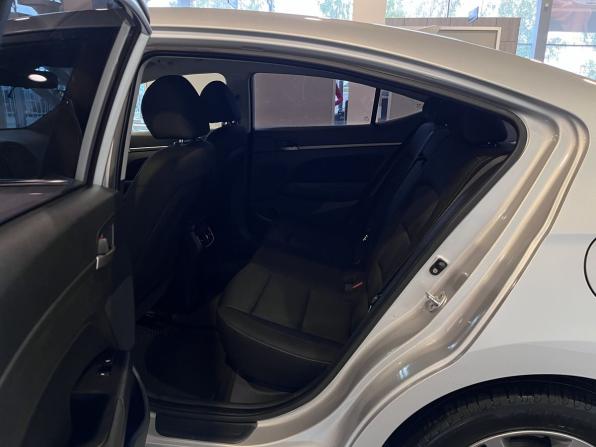 Hyundai Elantra VI (AD) с пробегом 2018 года, цена 1 235 000 рублей, 124740 км, седан, Автокод Объявления