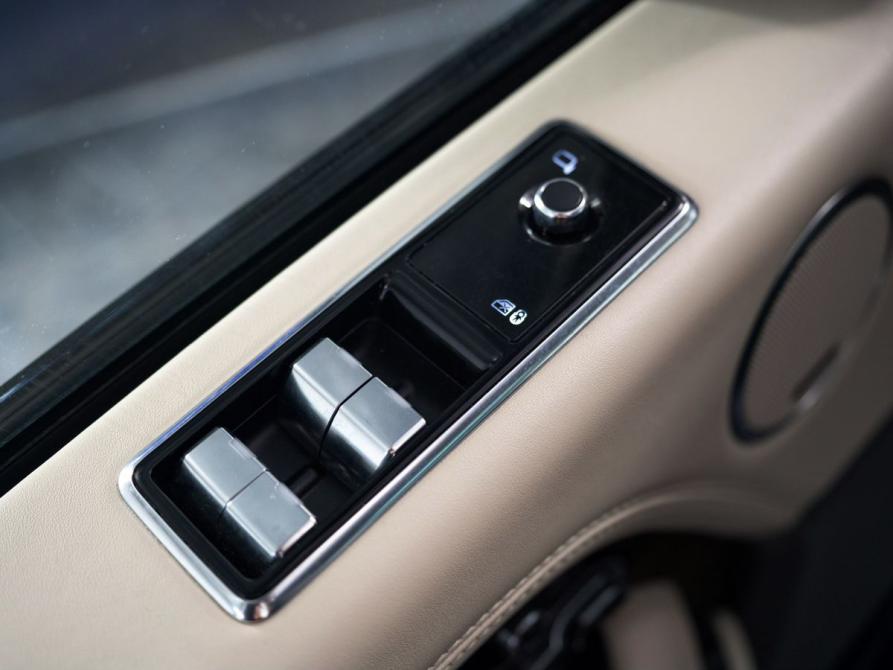 Land Rover Range Rover IV Рестайлинг Иркутск  - изображение 22