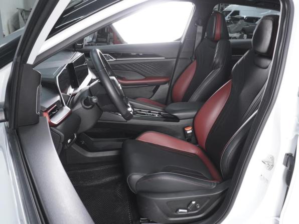 Geely Coolray I Рестайлинг с пробегом 2024 года, цена 2 080 000 рублей, 32961 км, внедорожник, Автокод Объявления