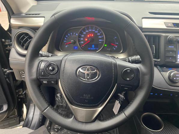 Toyota RAV4 IV (XA40) с пробегом 2015 года, цена 1 845 000 рублей, 201257 км, внедорожник, Автокод Объявления