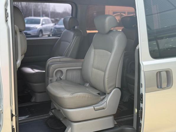 Hyundai Grand Starex I с пробегом 2009 года, цена 689 000 рублей, 349214 км, минивэн, Автокод Объявления