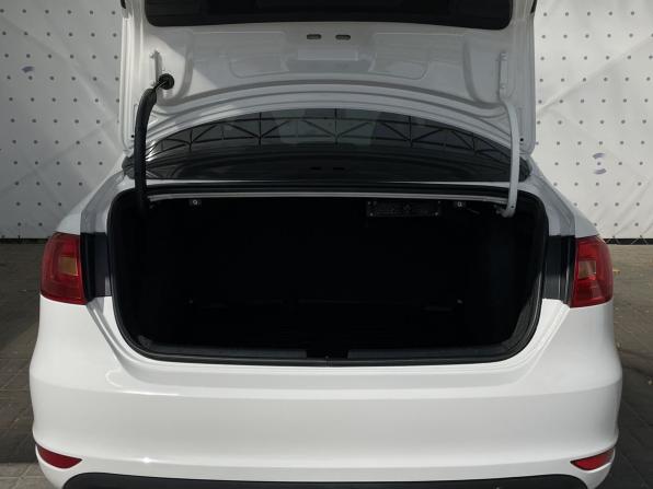 Volkswagen Jetta VI с пробегом 2011 года, цена 890 000 рублей, 205848 км, седан, Автокод Объявления