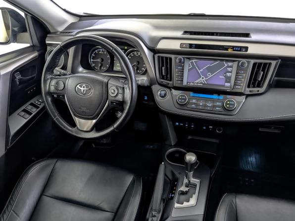 Toyota RAV4 IV (XA40) Рестайлинг с пробегом 2019 года, цена 2 670 000 рублей, 154437 км, внедорожник, Автокод Объявления