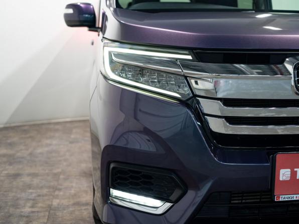 Honda Stepwgn V Рестайлинг с пробегом 2019 года, цена 2 580 000 рублей, 20500 км, минивэн, Автокод Объявления