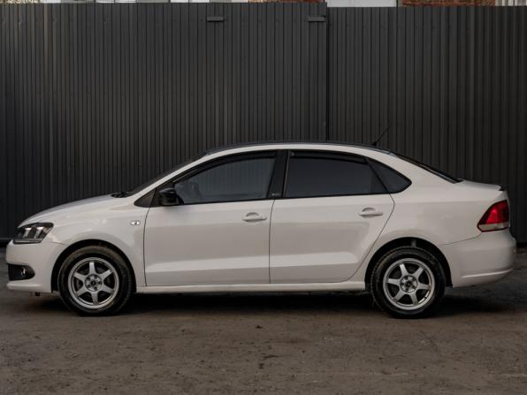 Volkswagen Polo V с пробегом 2013 года, цена 815 000 рублей, 234365 км, седан, Автокод Объявления