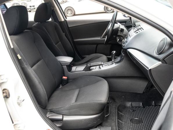 Mazda 3 II (BL) Рестайлинг с пробегом 2012 года, цена 1 070 000 рублей, 124874 км, седан, Автокод Объявления