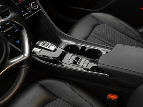 Hyundai Sonata VIII (DN8) с пробегом 2021 года, цена 2 500 000 рублей, 51038 км, седан, Автокод Объявления