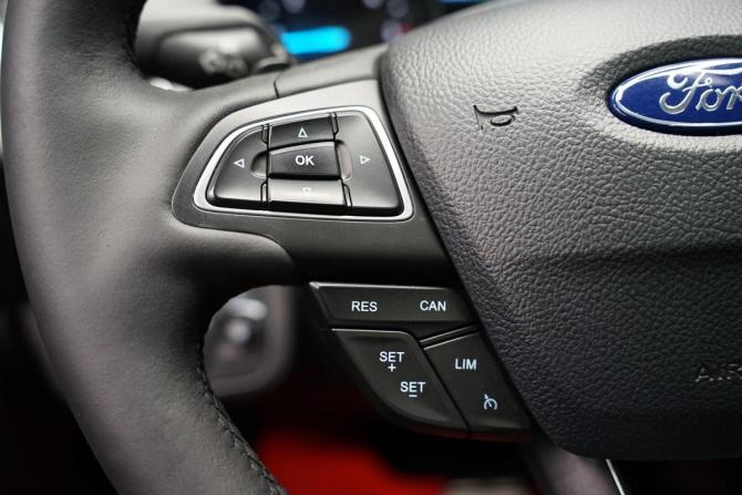Ford Kuga II Рестайлинг с пробегом 2018 года, цена 2 080 000 рублей, 132500 км, внедорожник, Автокод Объявления