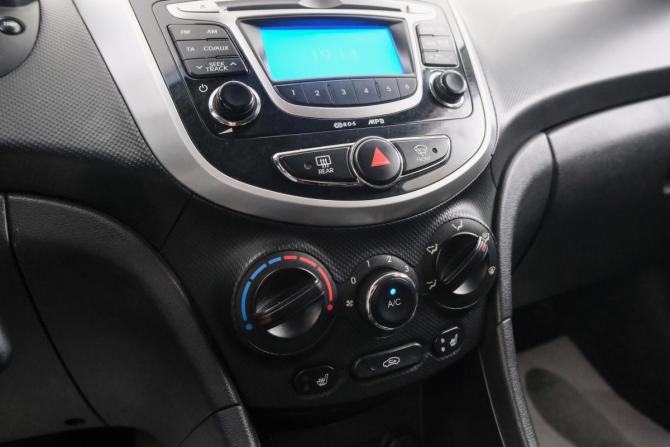 Hyundai Solaris I с пробегом 2011 года, цена 799 000 рублей, 202000 км, седан, Автокод Объявления