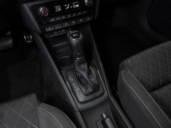 Skoda Rapid II с пробегом 2021 года, цена 1 850 000 рублей, 76674 км, лифтбек, Автокод Объявления