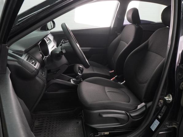 Kia Rio III Рестайлинг с пробегом 2016 года, цена 1 024 000 рублей, 120137 км, седан, Автокод Объявления