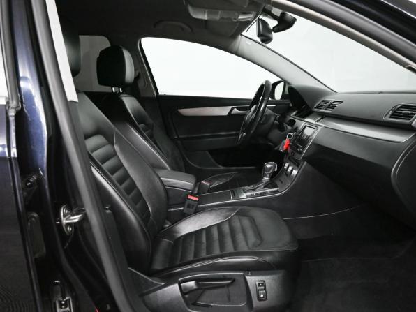 Volkswagen Passat B7 с пробегом 2012 года, цена 1 600 000 рублей, 221161 км, универсал, Автокод Объявления