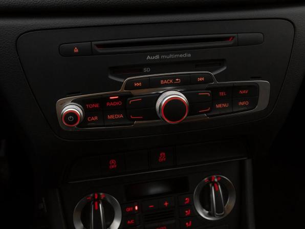 Audi Q3 I (8U) с пробегом 2013 года, цена 1 780 000 рублей, 124076 км, внедорожник, Автокод Объявления
