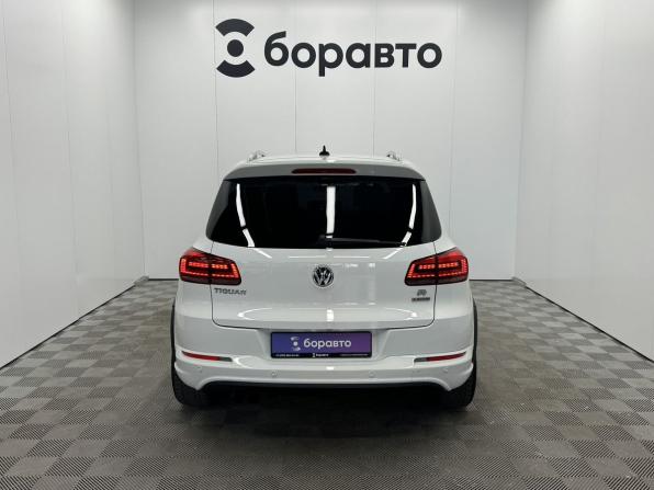 Volkswagen Tiguan I Рестайлинг с пробегом 2015 года, цена 1 799 000 рублей, 208851 км, внедорожник, Автокод Объявления