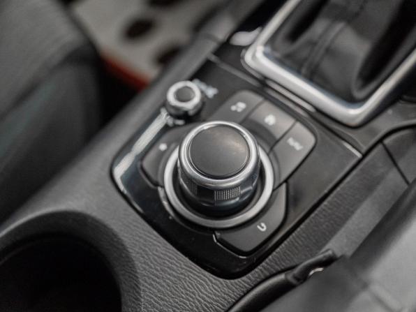 Mazda Axela III Рестайлинг с пробегом 2016 года, цена 1 157 000 рублей, 155700 км, хэтчбек, Автокод Объявления