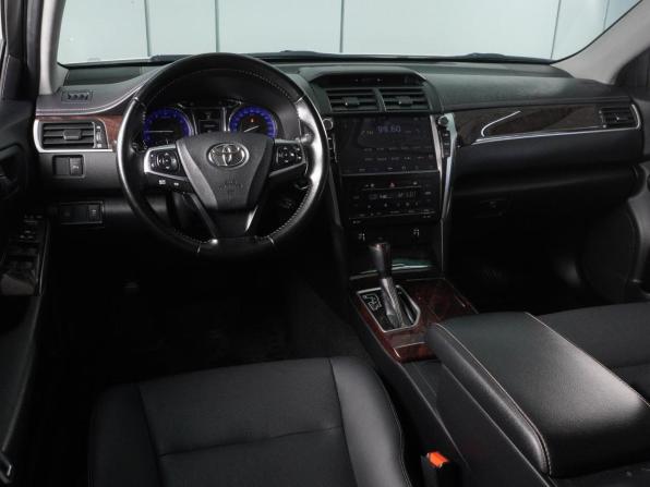 Toyota Camry VII (XV50) Рестайлинг 2 с пробегом 2017 года, цена 2 150 000 рублей, 353587 км, седан, Автокод Объявления