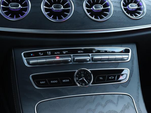 Mercedes-Benz E-Класс V (W213 S213 C238) с пробегом 2018 года, цена 4 500 000 рублей, 43490 км, купе-хардтоп, Автокод Объявления