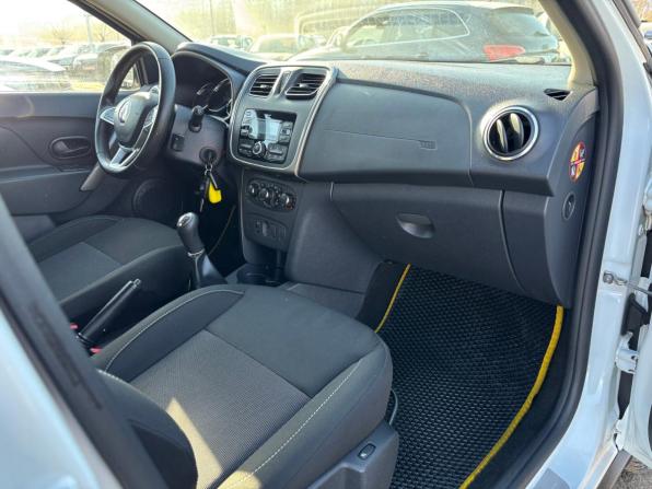 Renault Sandero II Рестайлинг с пробегом 2019 года, цена 980 000 рублей, 112500 км, хэтчбек, Автокод Объявления